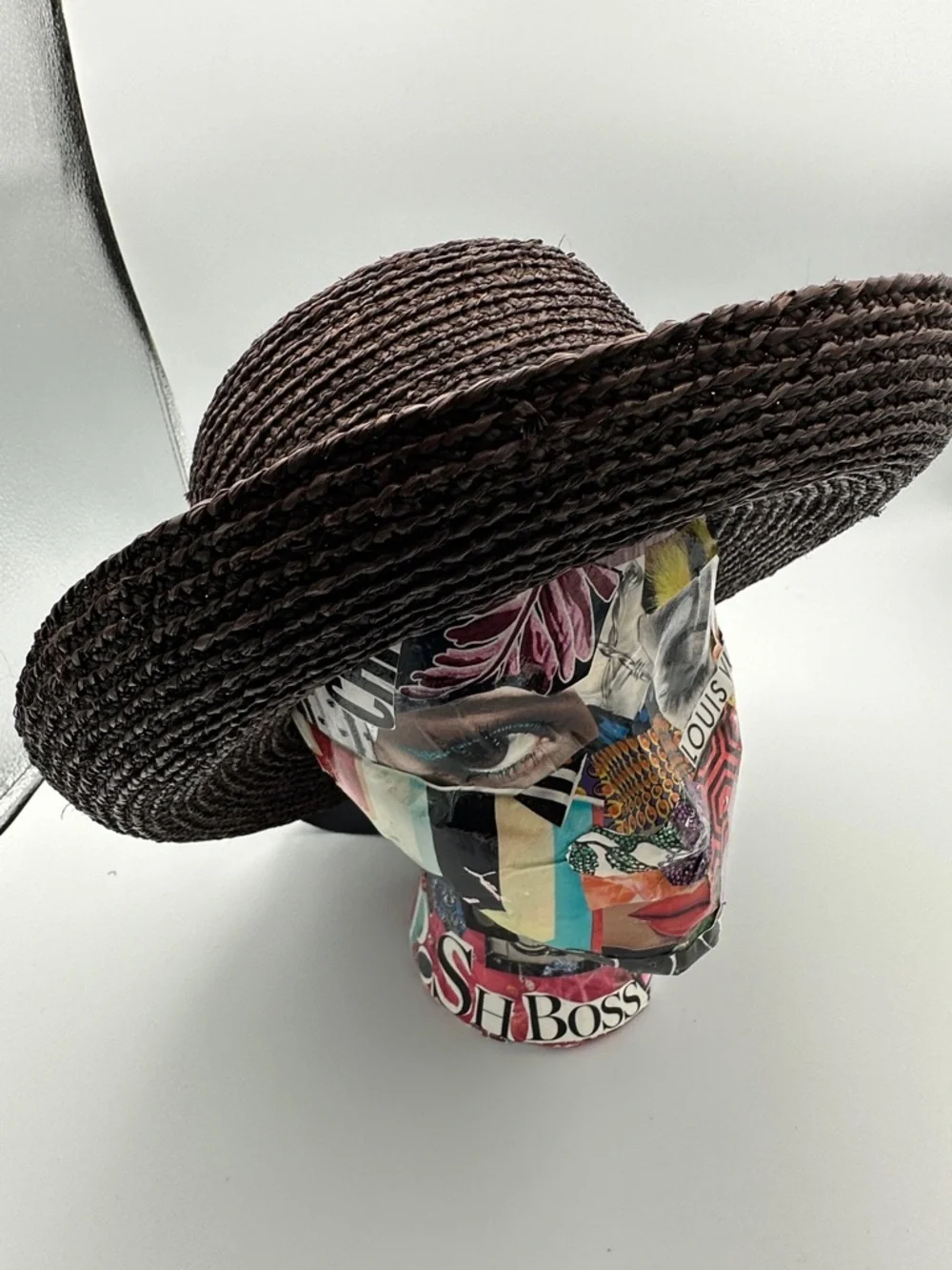 Helen Kaminski Brown Raffia Hat Fits like a small Excellent Like New